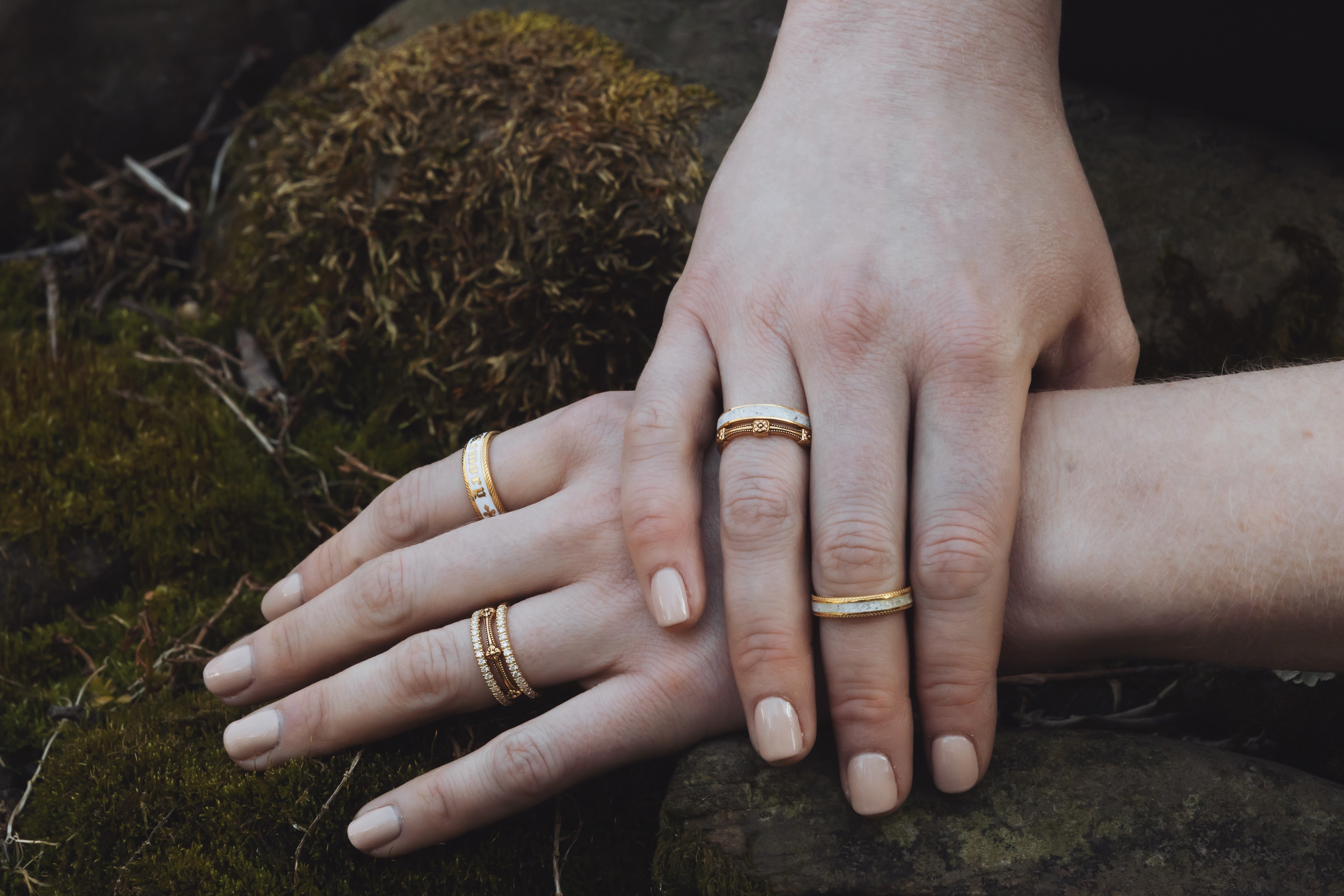 Stackable cremation rings