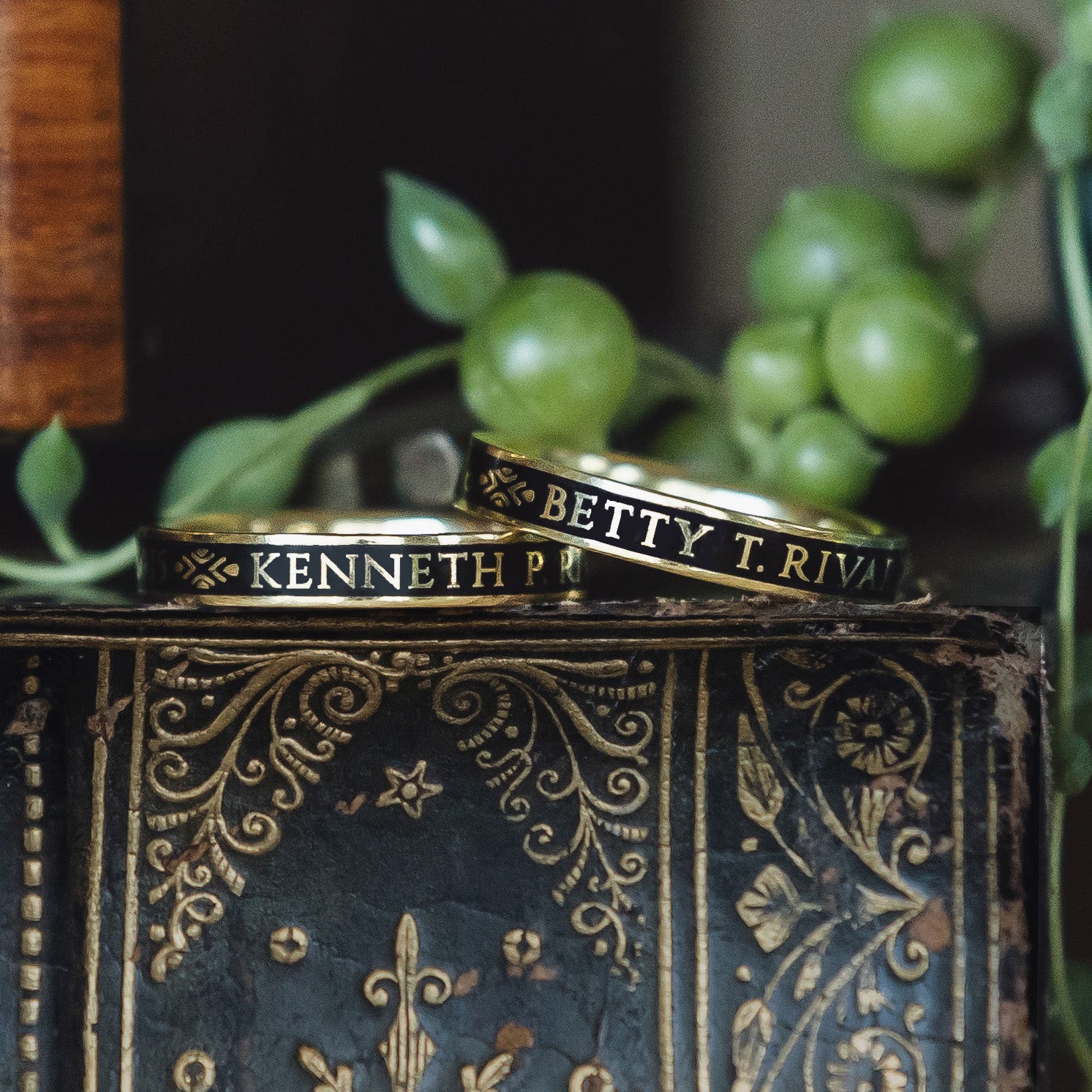 Ring Thin Traditional Memorial Ring