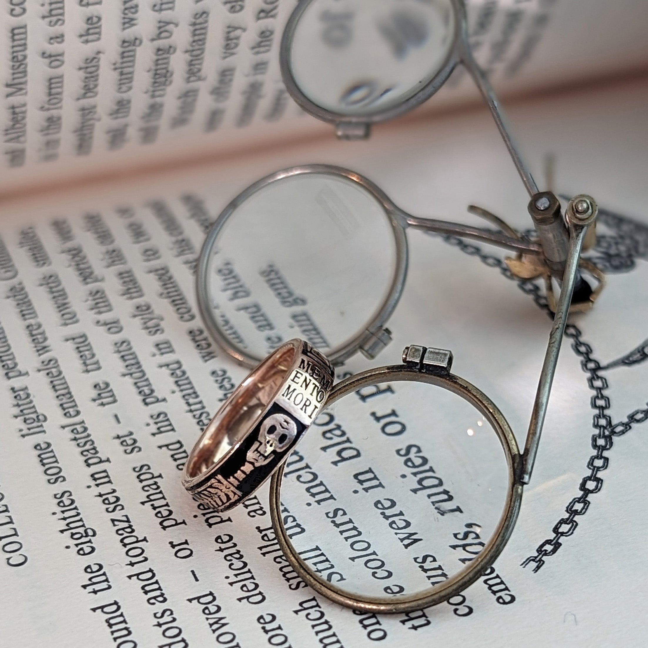 Ring Thin Gold Skeleton Ring
